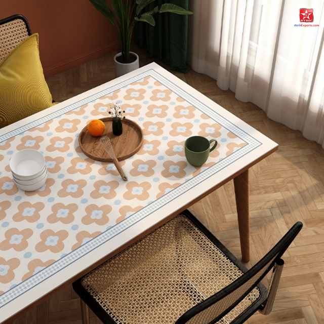 Tapetes de mesa personalizados al por mayor Manteles individuales resistentes al calor para mesa de comedor Tapetes de mesa de PU lavables y limpiables a prueba de agua Tapetes antideslizantes fáciles de limpiar