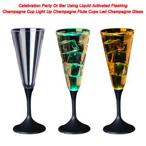 Copa de champán Copa de champán intermitente Iluminar copas de flauta de champán Copa de champán LED Fiesta de celebración o barra con líquido activado